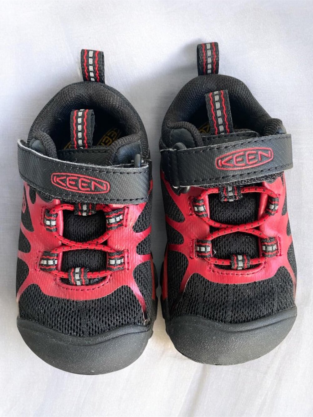 KEEN Toddler, 6T,  Black and Red Athletic Sneakers